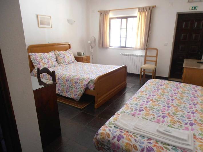 Gîte pour 3 personnes, avec vue ainsi que piscine et jardin dans Fernão Ferro - 4