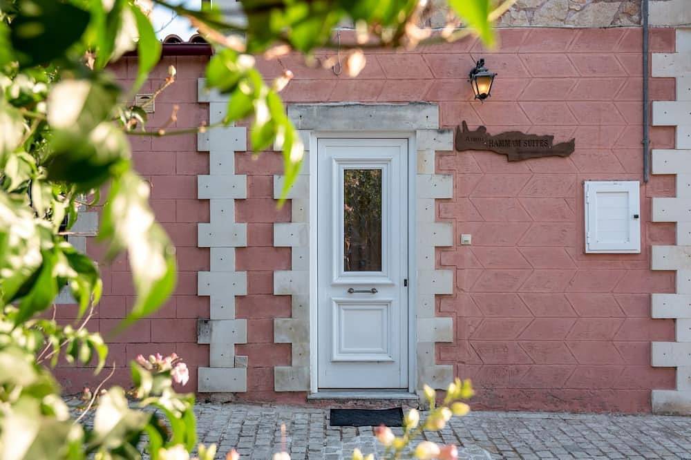 Hel leilighet, Cretan comfortable house in Kato Stalos, Agia Marina
