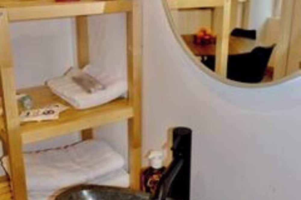 Entire apartment, L'Ecrin Langrois in Langres, Haute-Marne