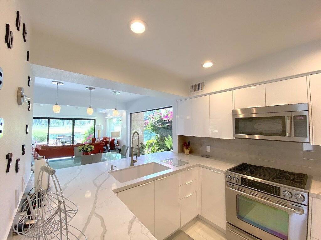 Ganze Wohnung, The Crown Jewel: Luxuriöses Condo, 2 En-Suites, herrliche Aussicht, Lg Patio ~ verwaltet von Greenday in Rancho Mirage, Coachella Valley