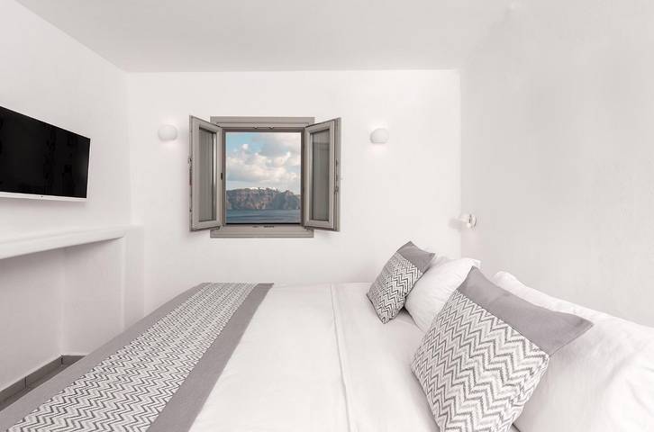 Villa for 2 personer, med terrasse og badebasseng i tillegg til sjøutsikt på Santorini
