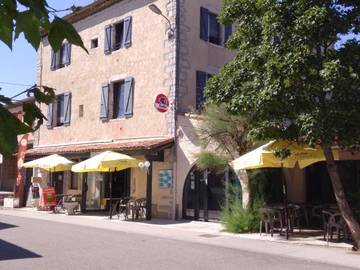 Hôtel pour 4 personnes, avec jardin à Vogüé