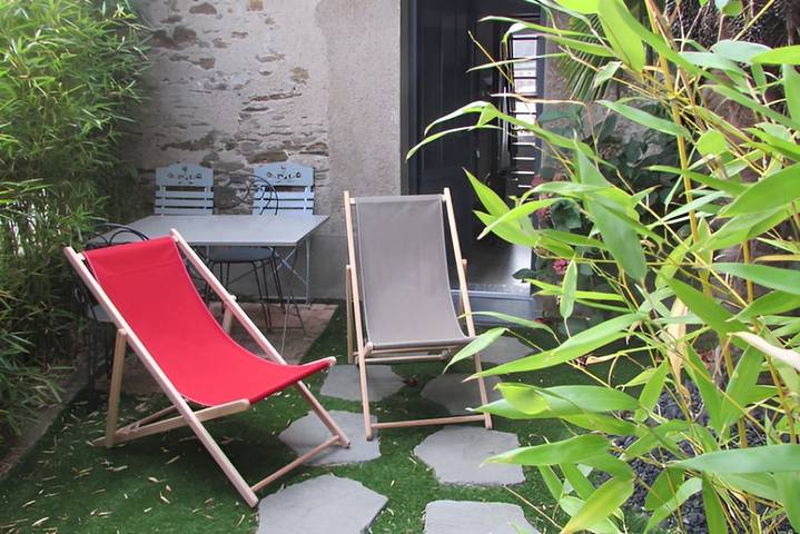 Gîte pour 4 personnes, avec terrasse et jardin