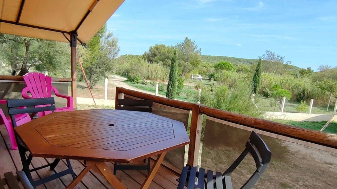 Zecamping 3* pataugeoire piscine locatif 20m2 5 pers in Saint-Mitre-les-Remparts, Istres en omgeving