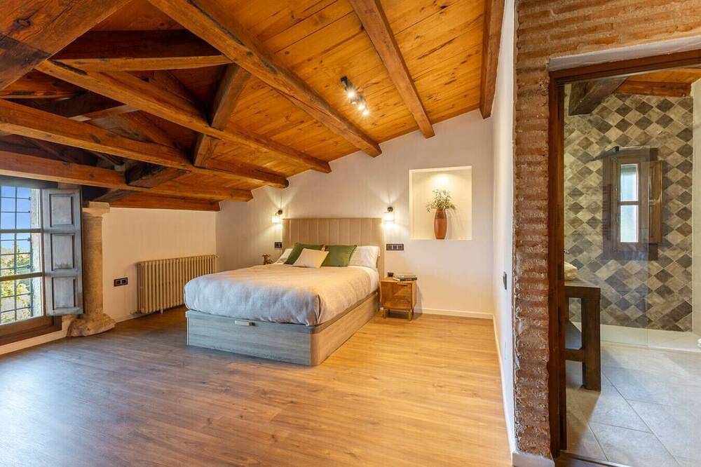 Mansion 35min Madrid|Cinema| Pool|Bbq| Car Charger in Guadalajara, La Alcarria