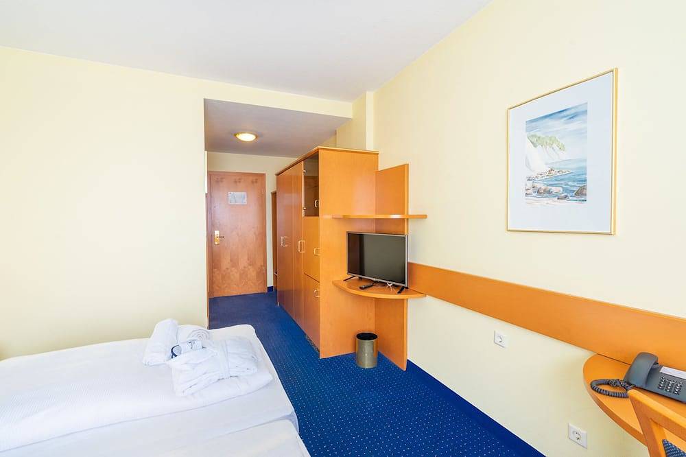 Doppelzimmer mit Stadtblick - Arkona Strandhotel 4 Sterne Superior - direkt am in Ostseebad Binz, Binz