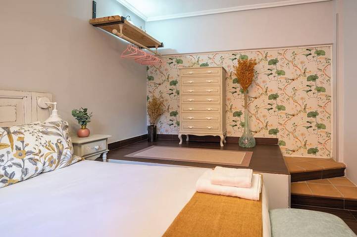 Ganze Wohnung, La Tapisserie - Cozy Charm In Downtown Santander in Santander, Kantabrische Küste