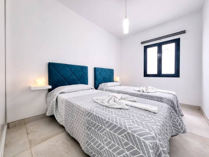 Location de vacances pour 6 personnes, avec terrasse à La Santa - 3