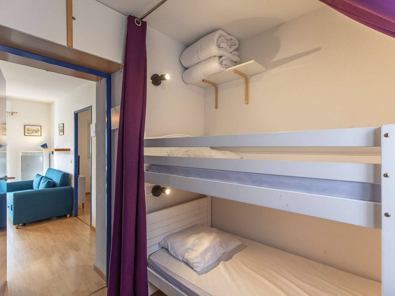 Apartamento entero, T2 cabina, 5 pers, balcón, parking, cerca de servicios in Esquièze-Sère, Parque nacional de los Pirineos