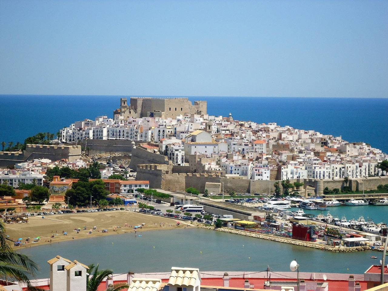 Appartamento intero, Appartamento vacanze per 6 persone con terrazza in Platja de les Vídues (Peñiscola), Peñíscola