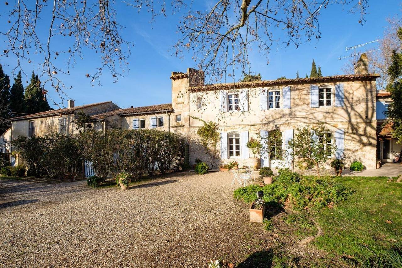 Appartement entier, Gîte de La Fenière mas Médaille in Arles, Côte méditerranéenne (France)