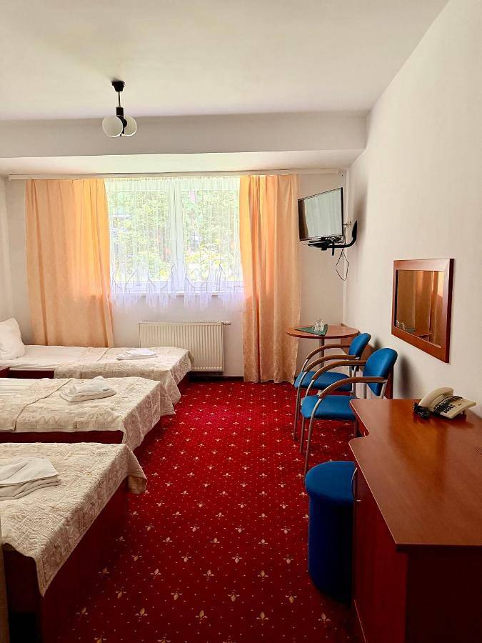 Hotel dla 4 osób, z Balkon i Taras oraz Ogród i Sauna w Ruciane Nida