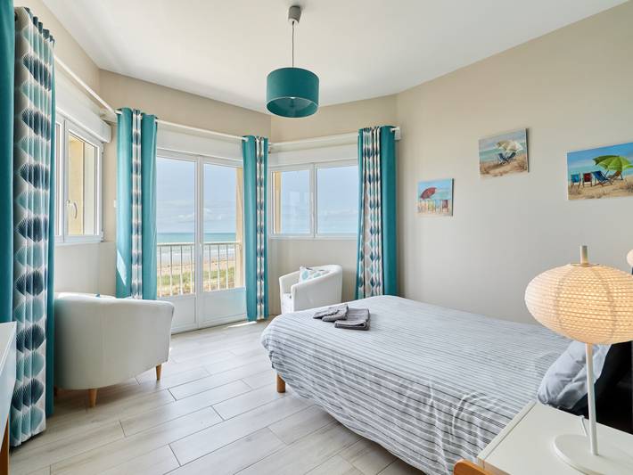 Location de vacances pour 8 personnes, avec terrasse et jardin à Saint-Germain-sur-Ay - 3