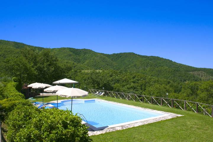 Vakantiehuis voor 16 personen, met Tuin en Zwembad in Cortona