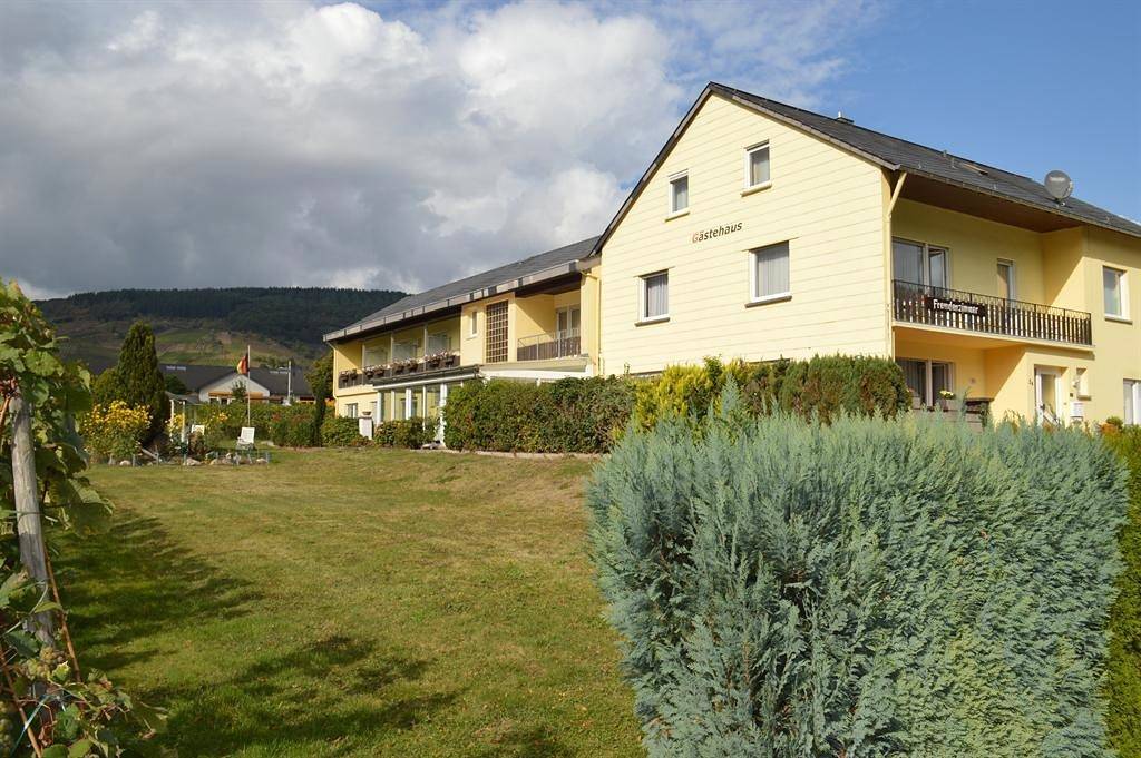 Ganze Ferienwohnung, Schnitzius Sonja in Kröv, Bernkastel-Kues & Umgebung