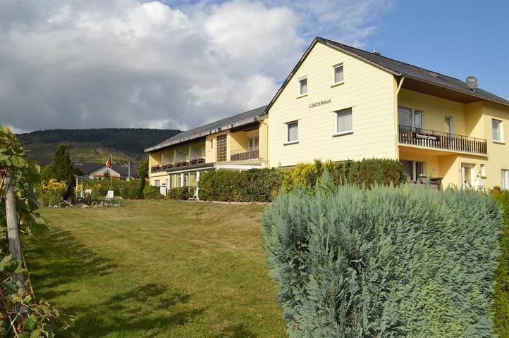 Ferienwohnung für 2 Personen, mit Balkon in Kröv - 2