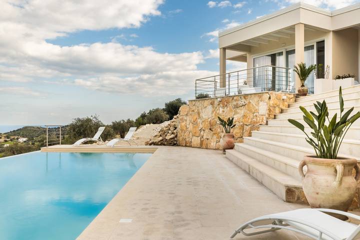 Gîte pour 4 personnes, avec Balcon ainsi que Piscine et Vue à Noto - 2