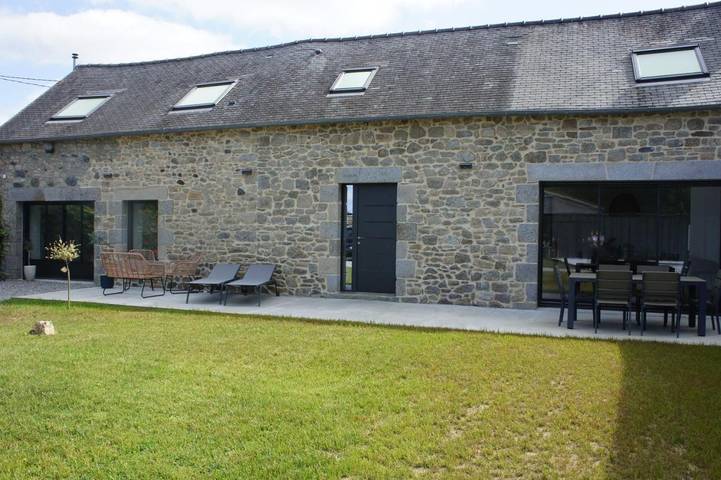 Location de vacances pour 10 personnes, avec piscine et jardin à Plaintel - 3