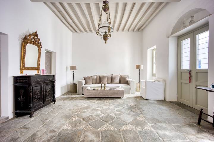 Location de vacances pour 4 personnes, avec jardin et terrasse dans Folégandros - 2