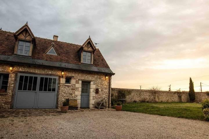 Gîte pour 4 personnes, avec jardin et vue à Hommes