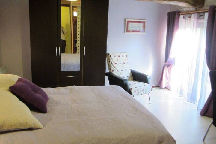 Gîte pour 2 personnes, avec piscine et jardin à Saint-Jean-de-Sauves - 4