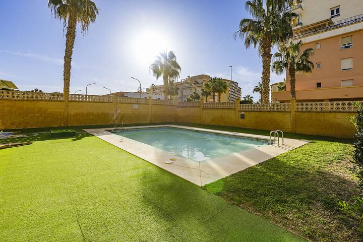 Apartamento para 4 personas, con terraza en Algarrobo Costa