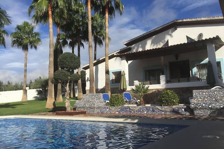 Ferienhaus für 12 Personen, mit Garten in Coín