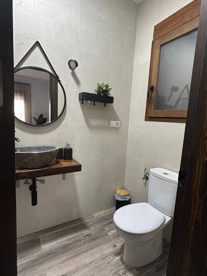 Casa rural para 7 personas, con jardín y terraza además de piscina y vistas, Se admiten mascotas en Las Valeras - 3