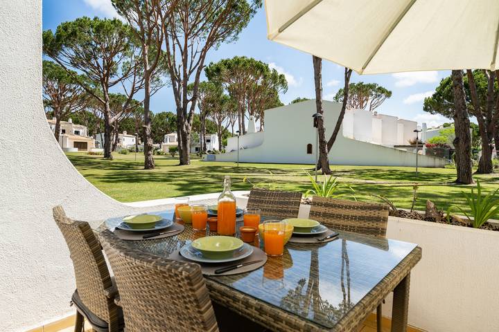 Holiday home for 5 people, with garden in Vilamoura