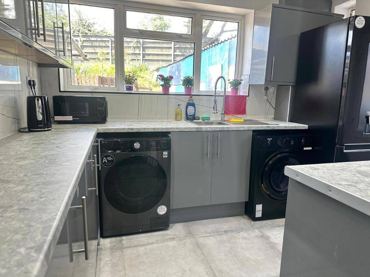 Entire apartment, One-Bedroom Apartment in Bournemouth, South West England