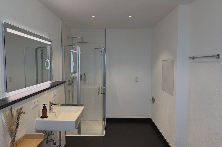 Ganze Wohnung, Compact Studio 14 Min Legoland Burgau | Smart Lock + Wlan in Burgau, Bayerisch Schwaben