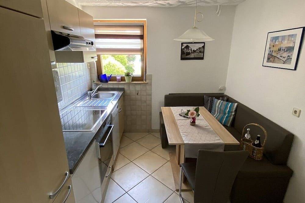 Ganze Wohnung, Liebevoll eingerichtete Wohnung mit großer Terrasse nahe der schönsten Wnderwege in Baiersbronn, Nordschwarzwald