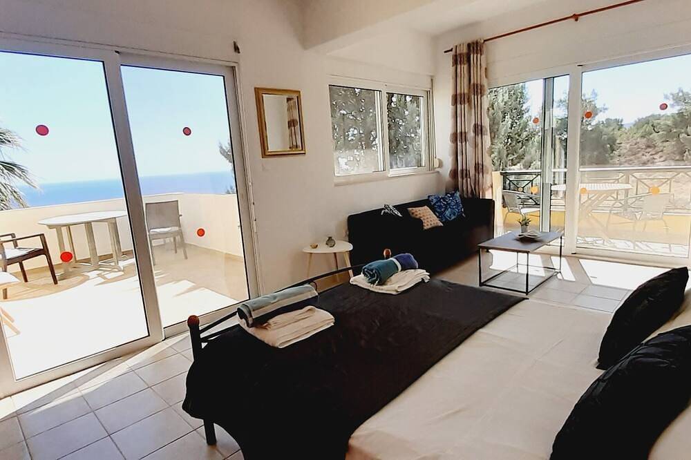 Villa Irene, atemberaubende Aussicht von Heights, Lindos 10 Min. Strand 4 Min. in Kalathos, Rhodos