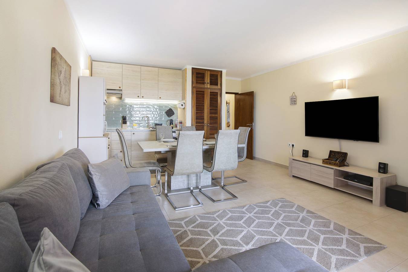 Appartement entier, Appartement 'Estadia Perfeita' avec Vue sur la Mer, Wi-Fi et Climatisation in Albufeira, District de Faro