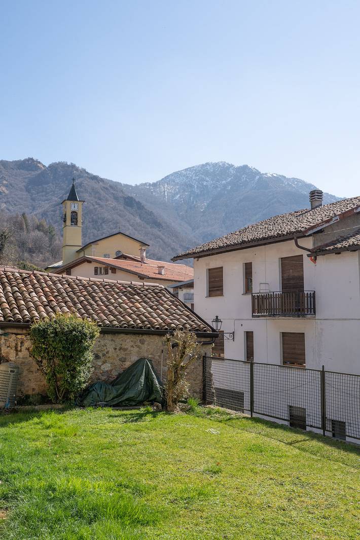 Ganze Wohnung, The Moggio Garden - Perfect family apartment in Moggio, Westliche Bergamo-Alpen
