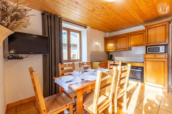 Gîte pour 6 personnes, avec jardin dans Val-Cenis - 4