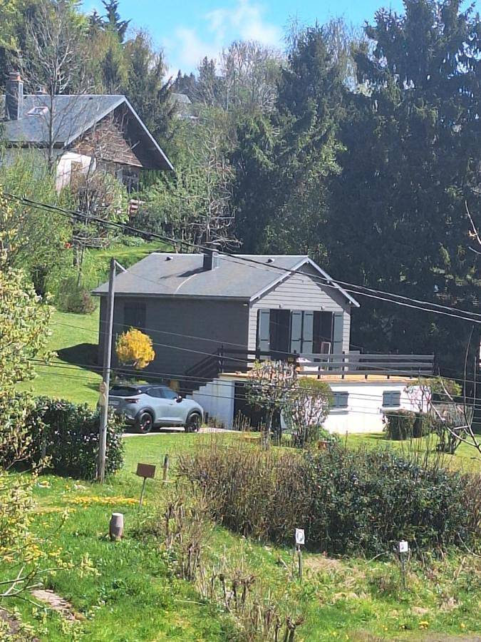 Chalet pour 2 personnes, avec jardin et vue à Murat-le-Quaire - 2