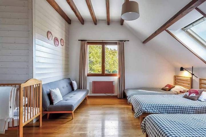 Les Coteaux - Family house with lake view. in Menthon-Saint-Bernard, Annecy und Umgebung
