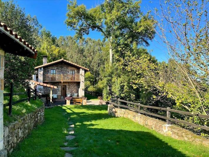 Casa rural para 12 personas, con jardín y balcón en Valle del Pas-Pisueña - 2