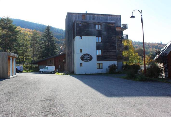 Gîte pour 4 personnes, avec vue et jardin, adapté aux familles à Montclar - 3