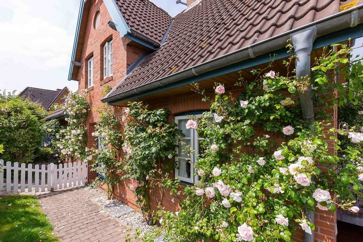 Ferienhaus für 4 Personen, mit Terrasse und Garten sowie Sauna in Wrixum - 2
