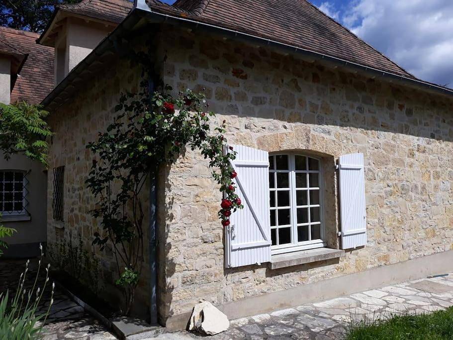 Six-Bedroom House in Figeac, Lot