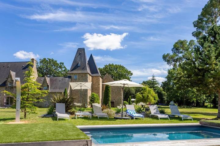 Casa de vacaciones para 12 personas, con jardín además de piscina y vistas, Se admiten mascotas - 1