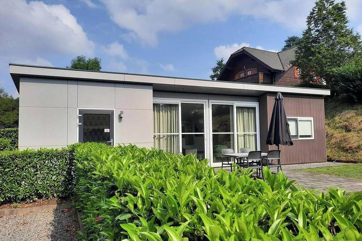 Ferienhaus für 4 Personen, mit Balkon/Terrasse und Terrasse sowie Garten in Heerlen