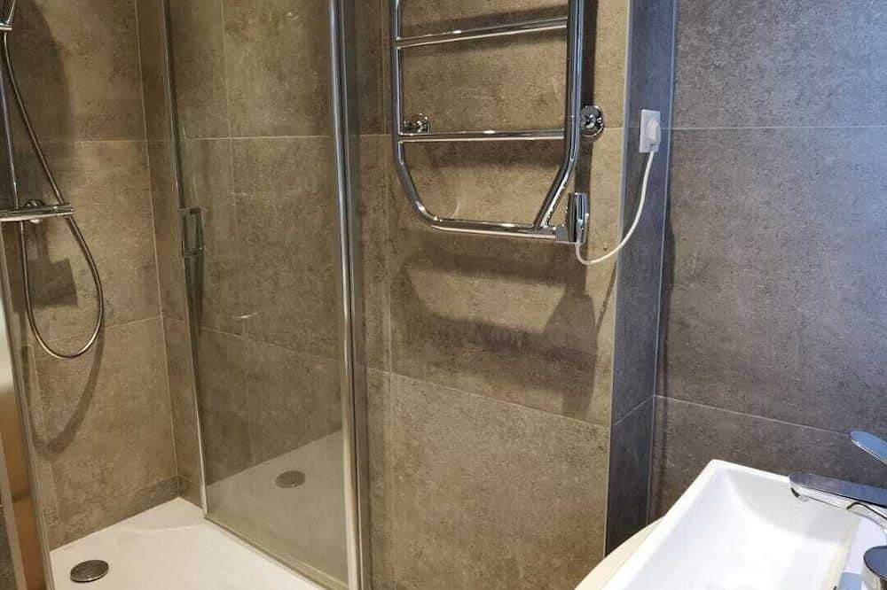 Entire apartment, 3 Rooms 4****, In The Heart Of The Historic District Of Versailles in Versailles, Yvelines