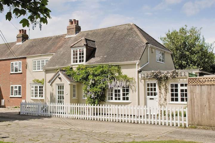 Cottage for 8 people, with garden in Lymington