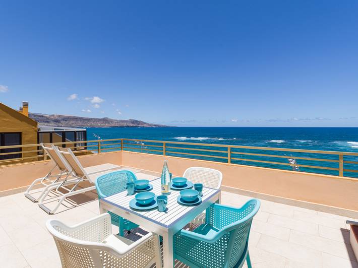 Casa de vacaciones para 4 personas, con terraza además de piscina y vistas al mar - 1