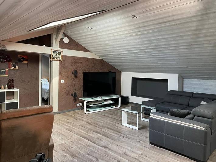 Location de vacances pour 8 personnes, avec balcon à Montaigut-le-Blanc - 2