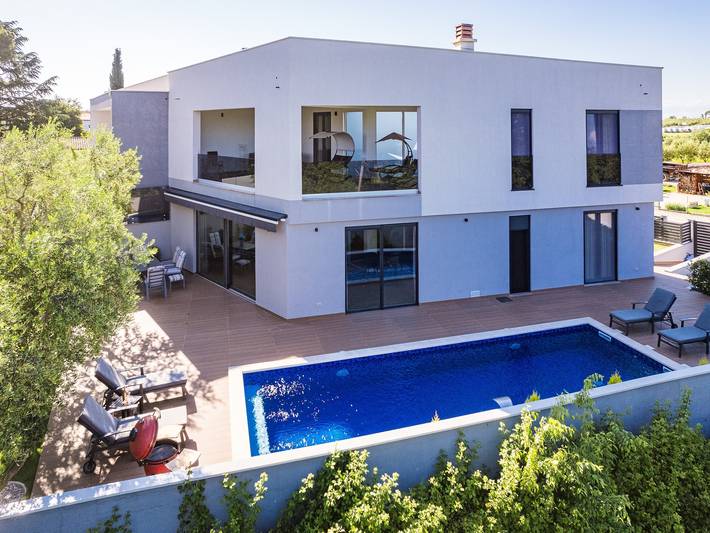 Villa für 7 Personen, mit Garten und Pool sowie Whirlpool und Terrasse - 1