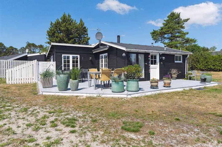 Ferienhaus für 4 Personen, mit Terrasse, mit Haustier in Hou